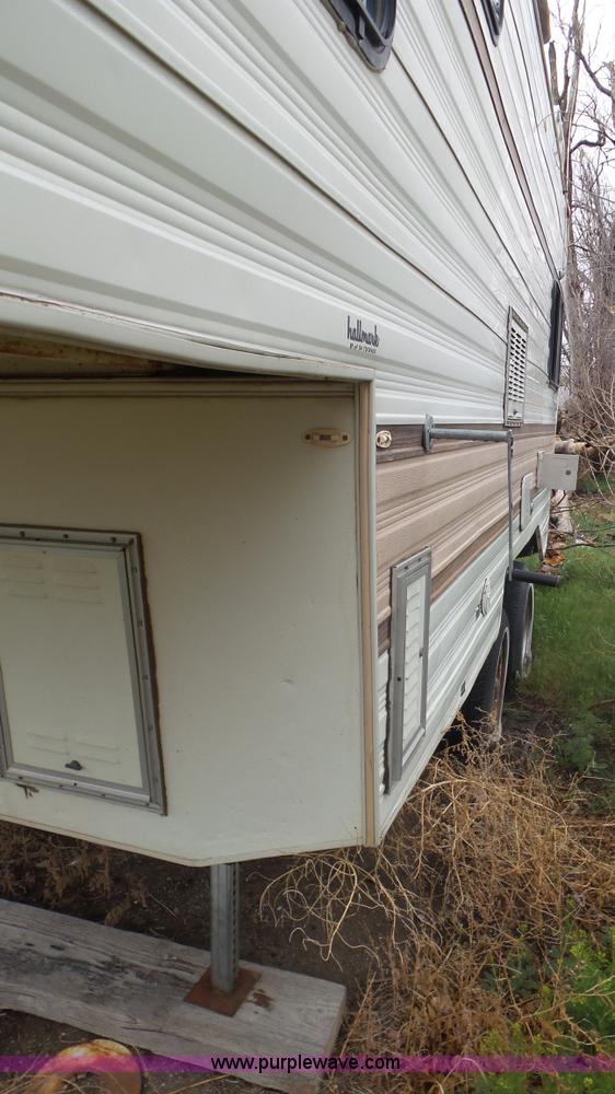 image for item L2155 1989 Hallmark camper