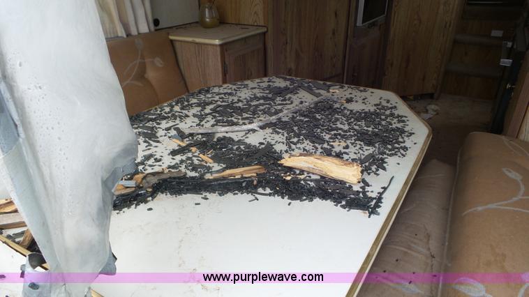 image for item L2155 1989 Hallmark camper