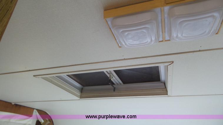 image for item L2155 1989 Hallmark camper