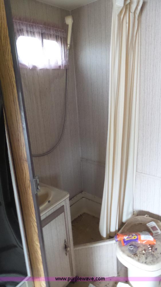 image for item L2155 1989 Hallmark camper