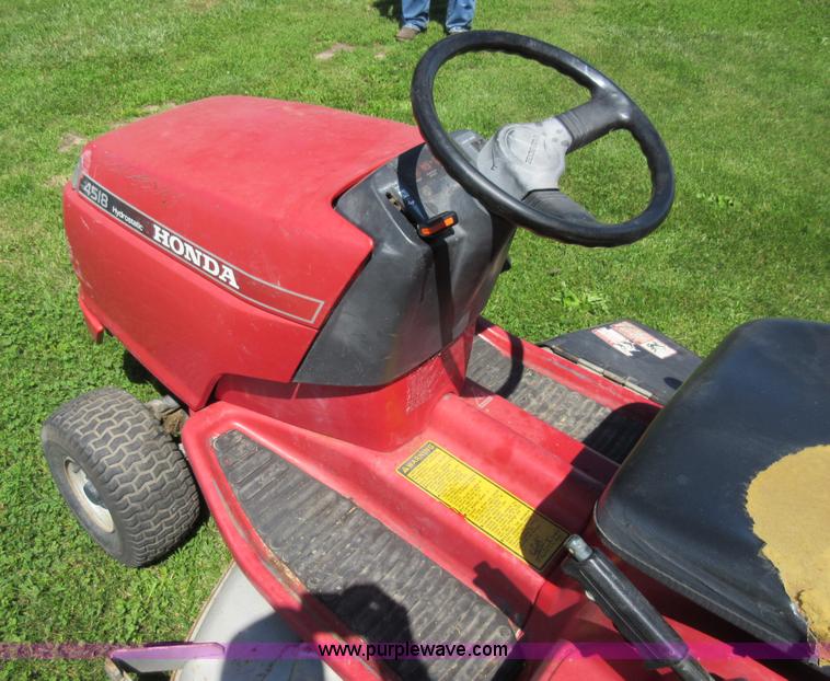 Honda 4518 lawn mower in Oak Grove, MO Item L2783