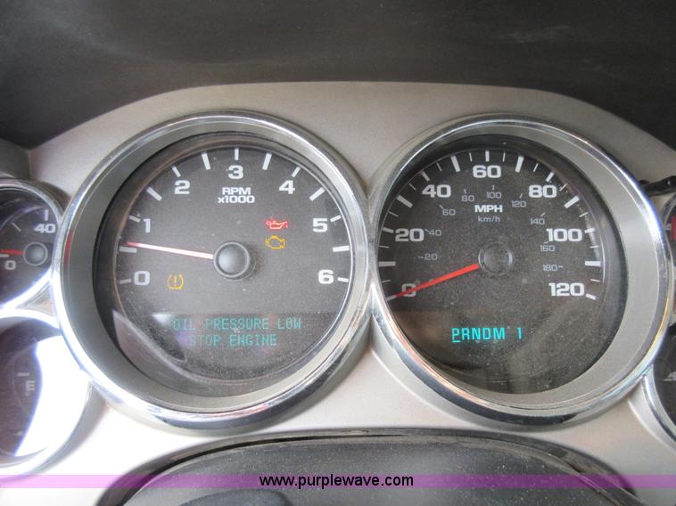 image for item L2793 2007 Chevrolet Silverado 2500 HD Ext. Cab pickup truck