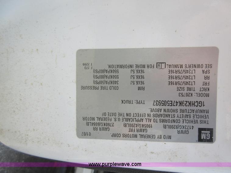 image for item L2793 2007 Chevrolet Silverado 2500 HD Ext. Cab pickup truck