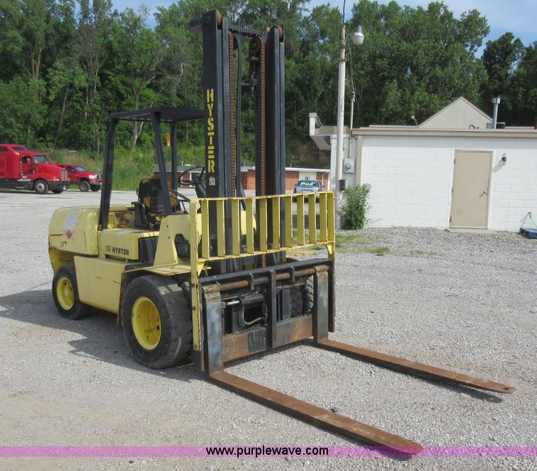 image for item L2798 Hyster 110 forklift