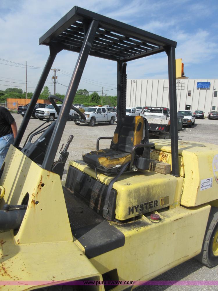 image for item L2798 Hyster 110 forklift