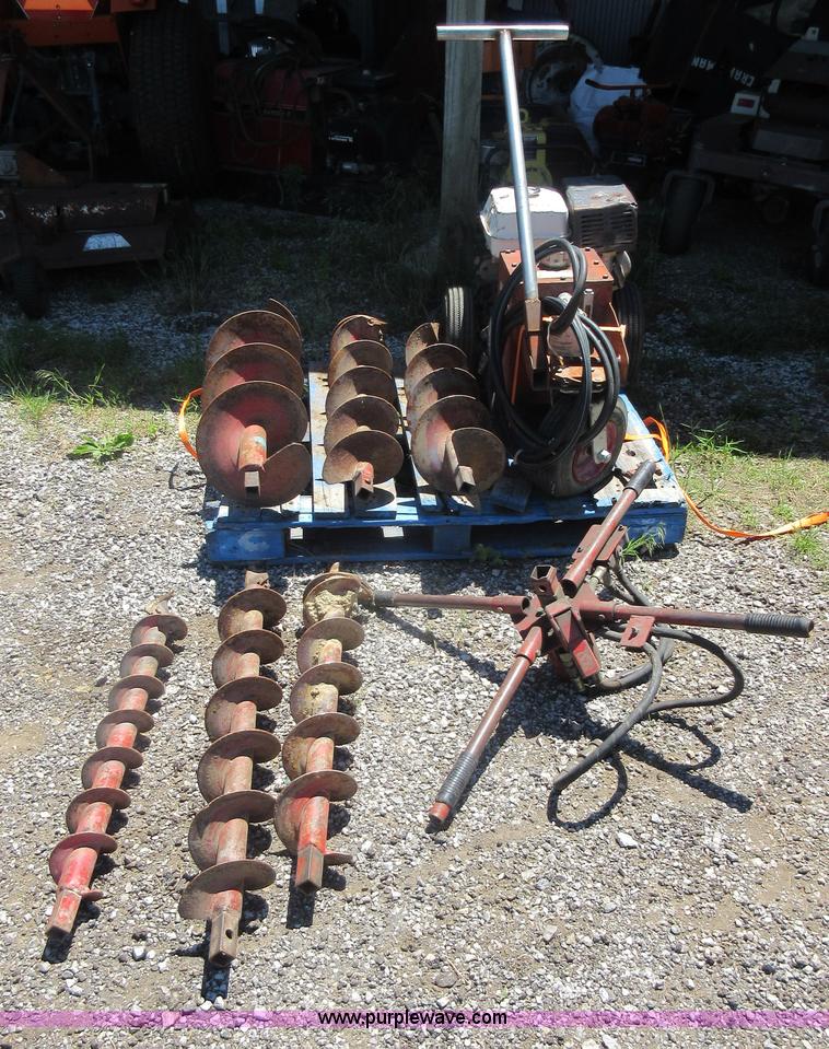 image for item L2816 Little Beaver post hole auger