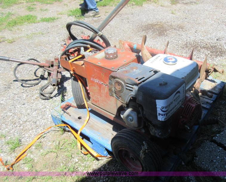 image for item L2816 Little Beaver post hole auger