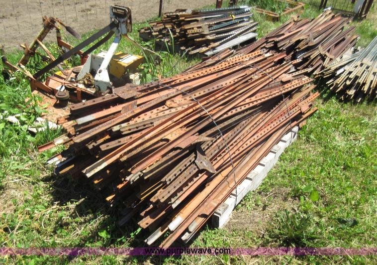 image for item L2819 Approximately 340 fence posts