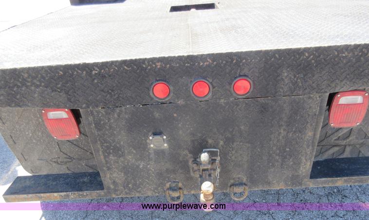 image for item L2828 2000 Ford F350 Super Duty flatbed pickup truck
