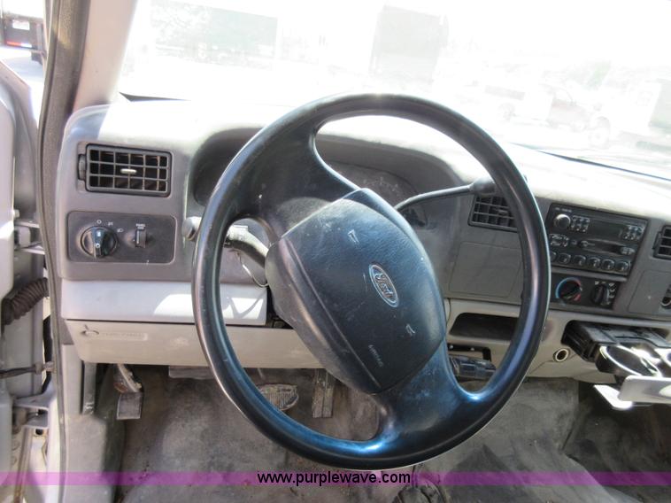 image for item L2831 2000 Ford F450 Super Duty dump truck