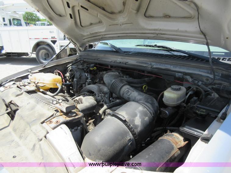 image for item L2831 2000 Ford F450 Super Duty dump truck