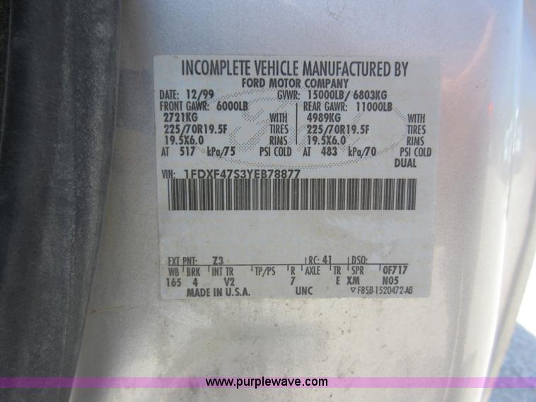 image for item L2831 2000 Ford F450 Super Duty dump truck