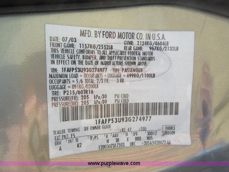 image for item L2832 2003 Ford Taurus SE