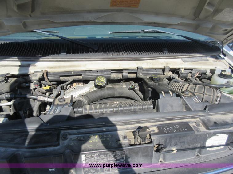 image for item L2835 2006 Ford E450 shuttle bus