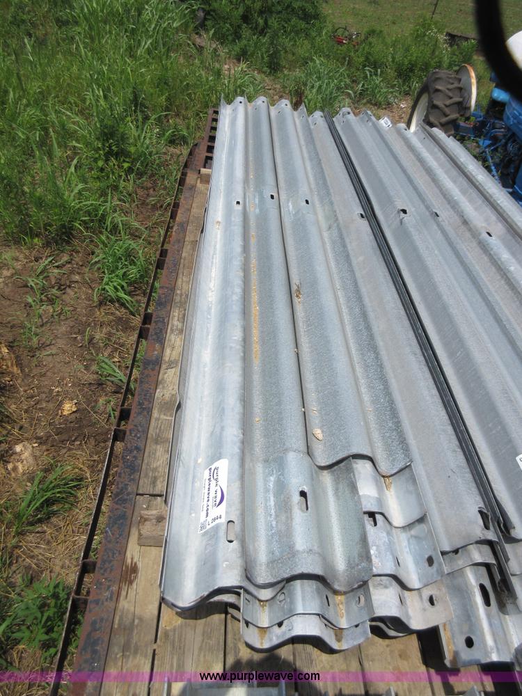 image for item L2844 (20) guard rail sections