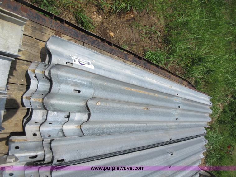 image for item L2844 (20) guard rail sections