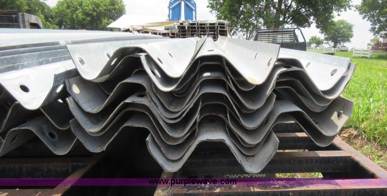 image for item L2844 (20) guard rail sections