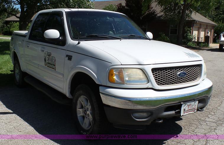 image for item L4795 2003 Ford F150 SuperCrew pickup truck