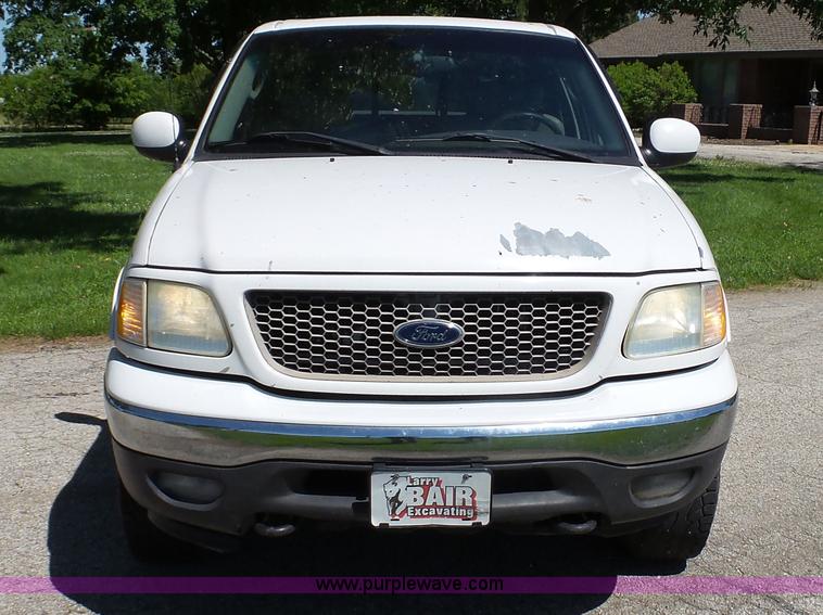 image for item L4795 2003 Ford F150 SuperCrew pickup truck