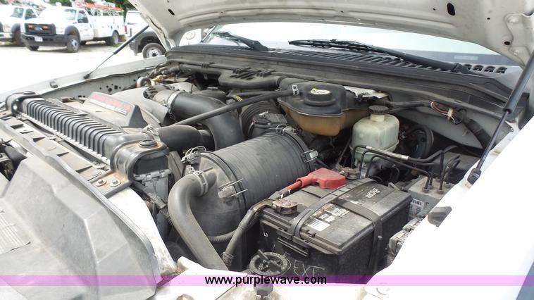 image for item L4807 2006 Ford F450 flatbed truck