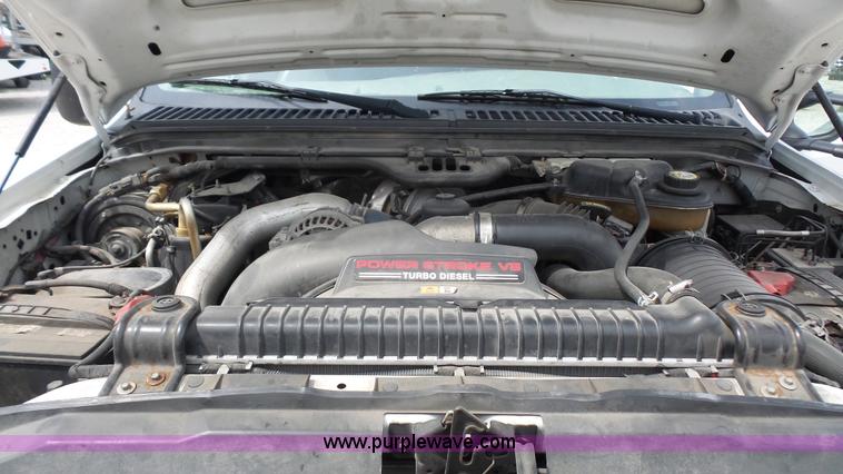 image for item L4807 2006 Ford F450 flatbed truck