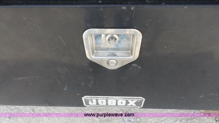 image for item L4807 2006 Ford F450 flatbed truck