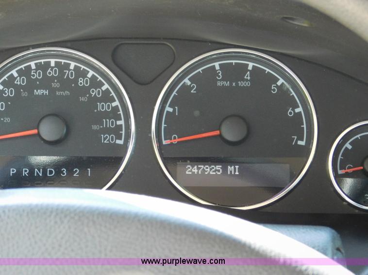 image for item L5884 2008 Chevrolet Uplander van