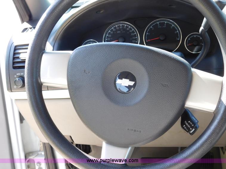 image for item L5884 2008 Chevrolet Uplander van