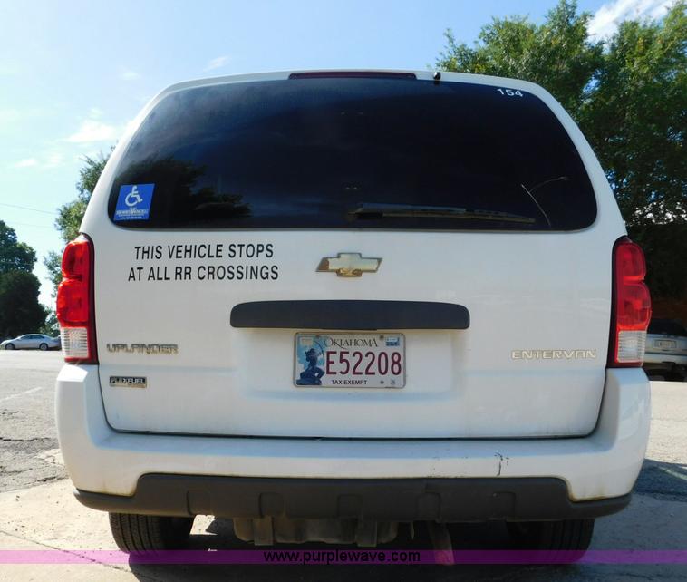image for item L5884 2008 Chevrolet Uplander van