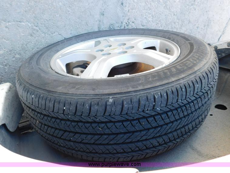 image for item L5884 2008 Chevrolet Uplander van