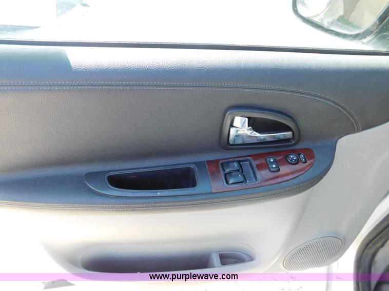 image for item L5885 2007 Chevrolet Uplander van