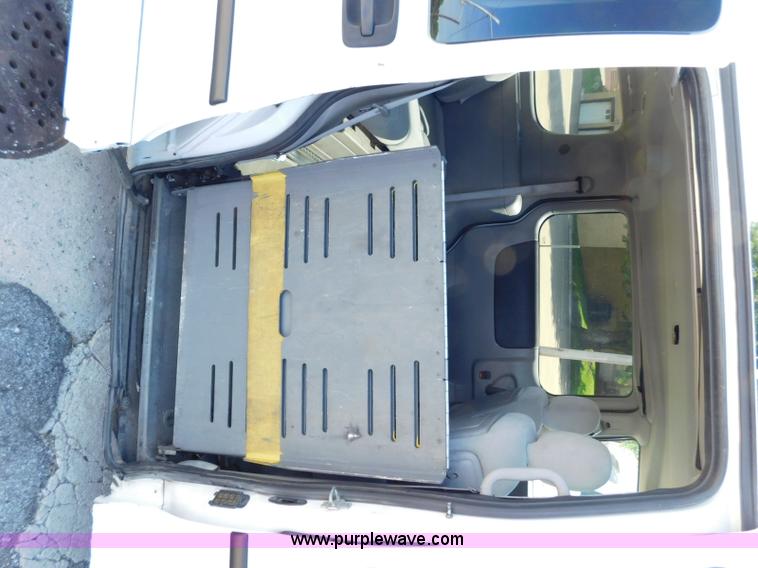 image for item L5885 2007 Chevrolet Uplander van