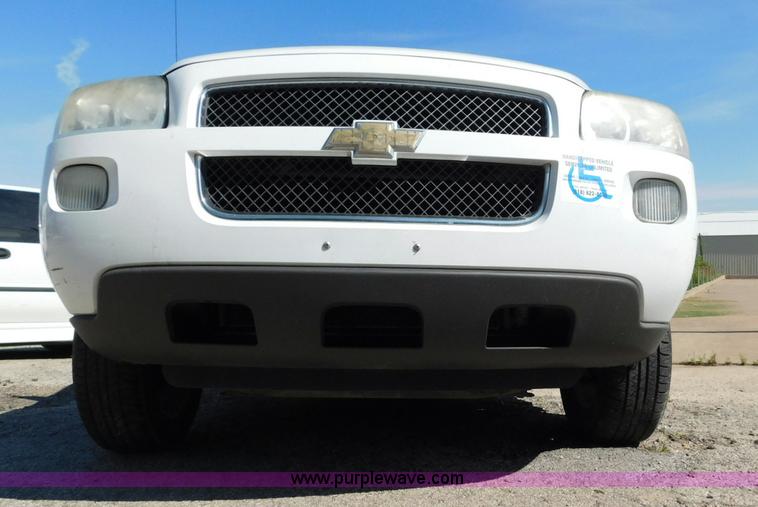 image for item L5885 2007 Chevrolet Uplander van
