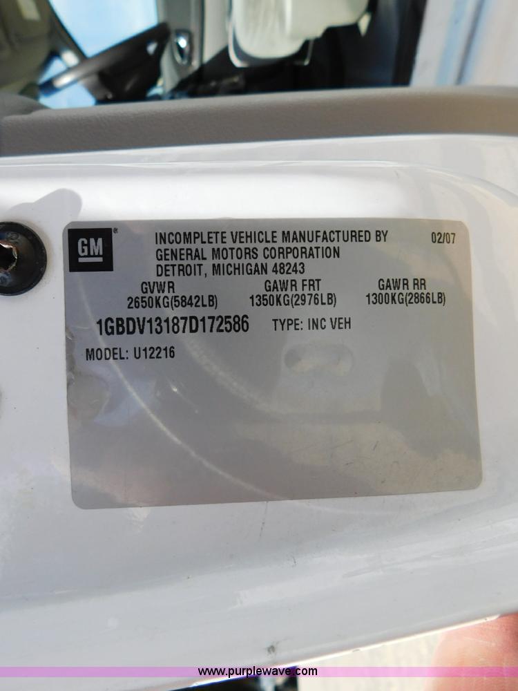 image for item L5885 2007 Chevrolet Uplander van