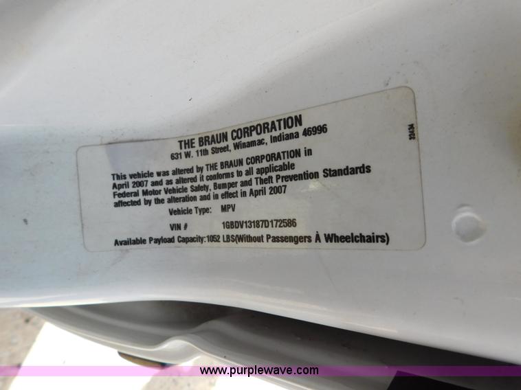 image for item L5885 2007 Chevrolet Uplander van