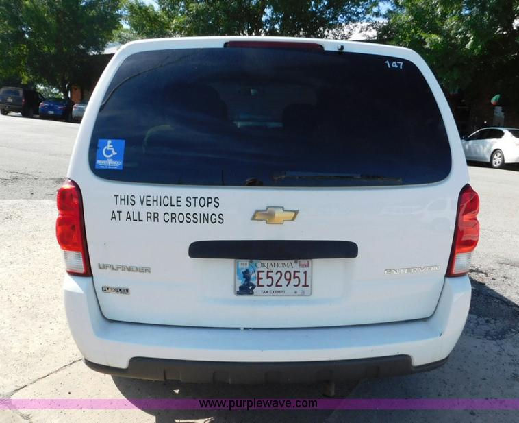 image for item L5886 2008 Chevrolet Uplander van