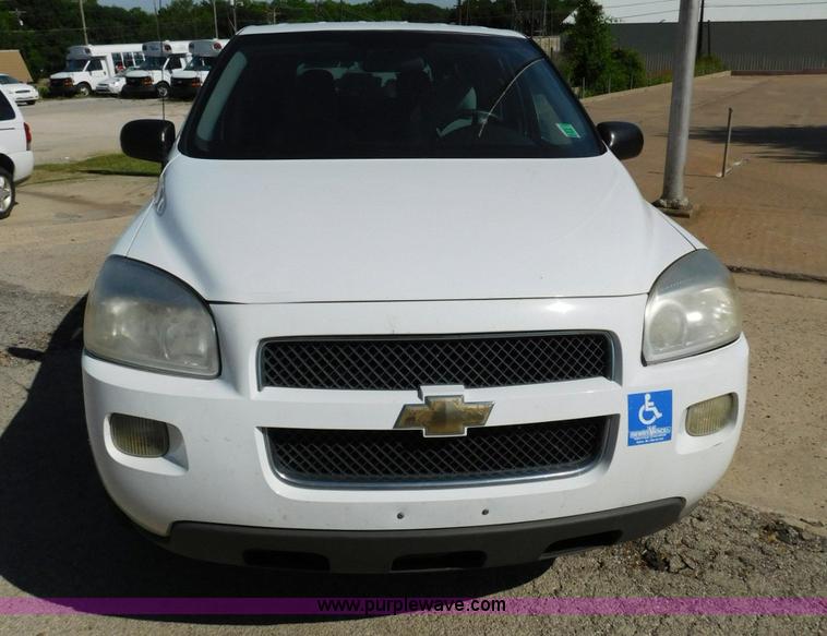 image for item L5886 2008 Chevrolet Uplander van
