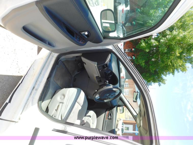 image for item L5886 2008 Chevrolet Uplander van