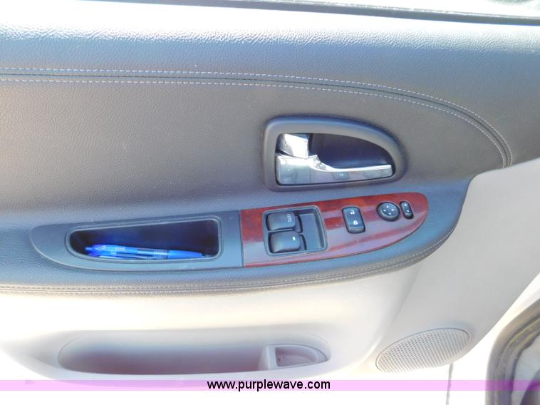 image for item L5886 2008 Chevrolet Uplander van