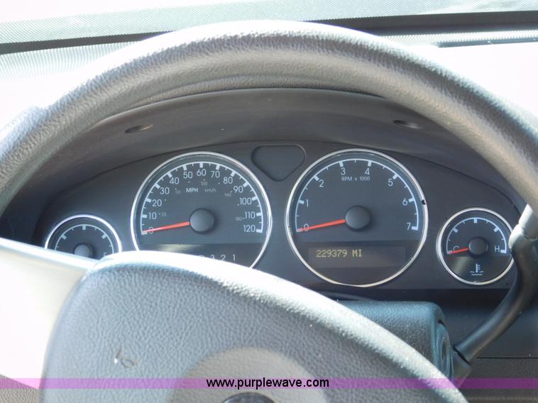 image for item L5886 2008 Chevrolet Uplander van