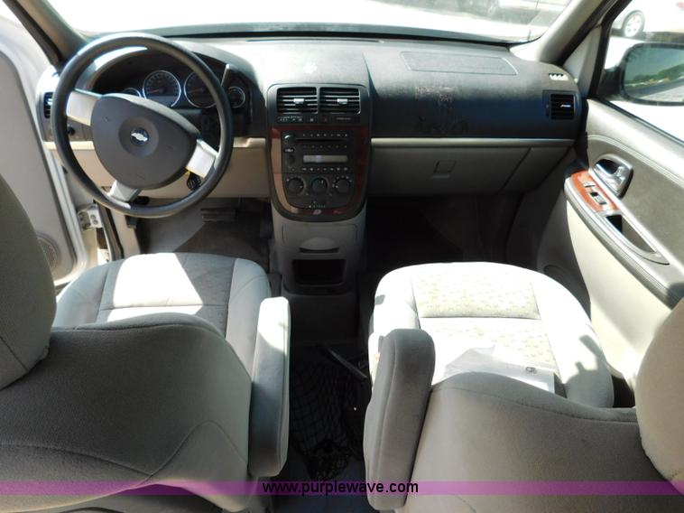 image for item L5886 2008 Chevrolet Uplander van