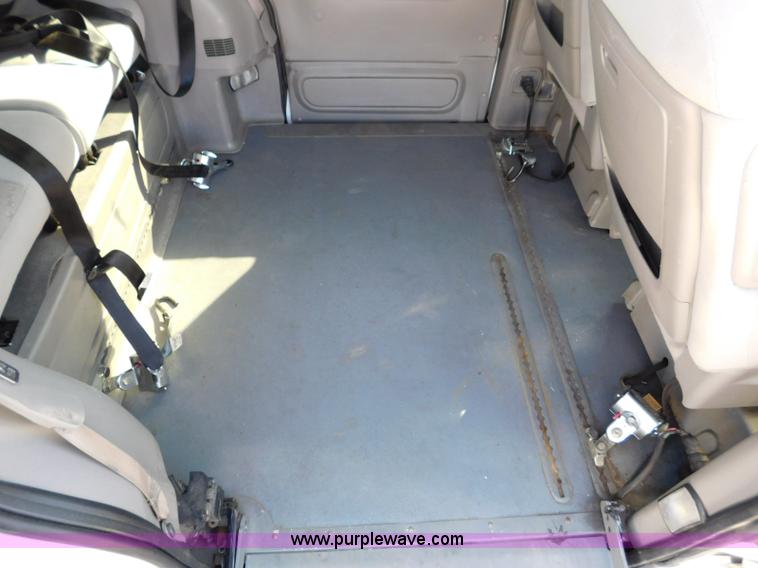 image for item L5886 2008 Chevrolet Uplander van