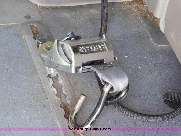 image for item L5886 2008 Chevrolet Uplander van