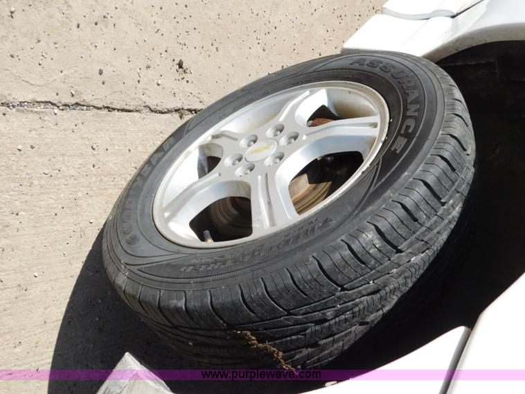 image for item L5886 2008 Chevrolet Uplander van