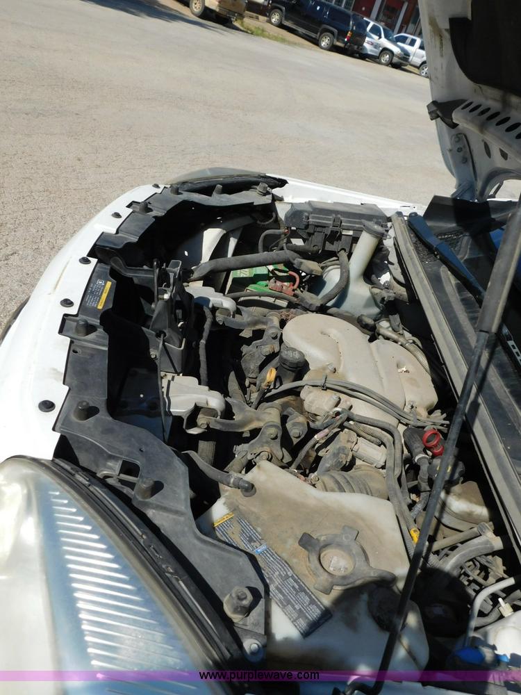 image for item L5886 2008 Chevrolet Uplander van