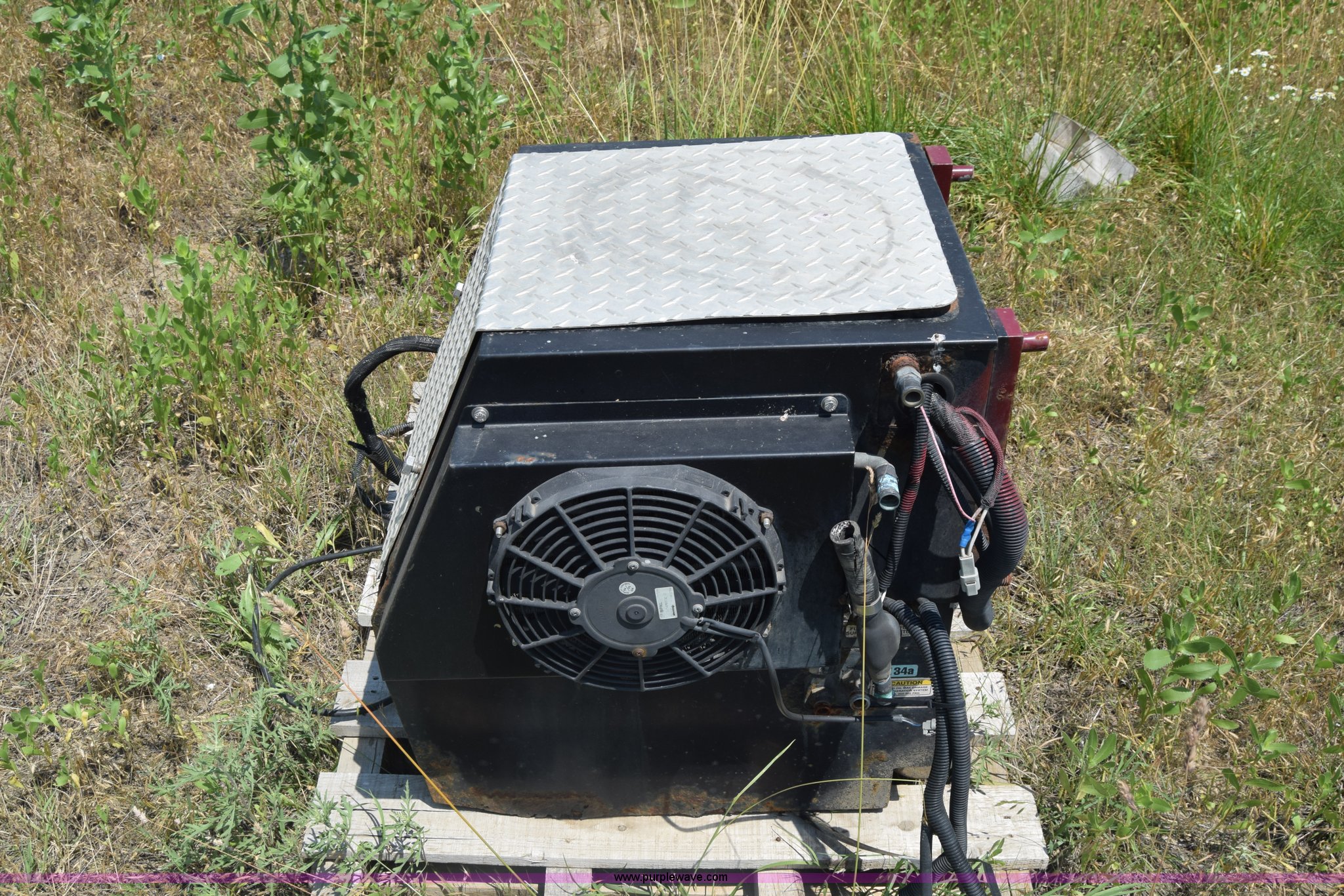 Thermo King cooling unit in Wichita, KS Item BW9884 sold Purple Wave