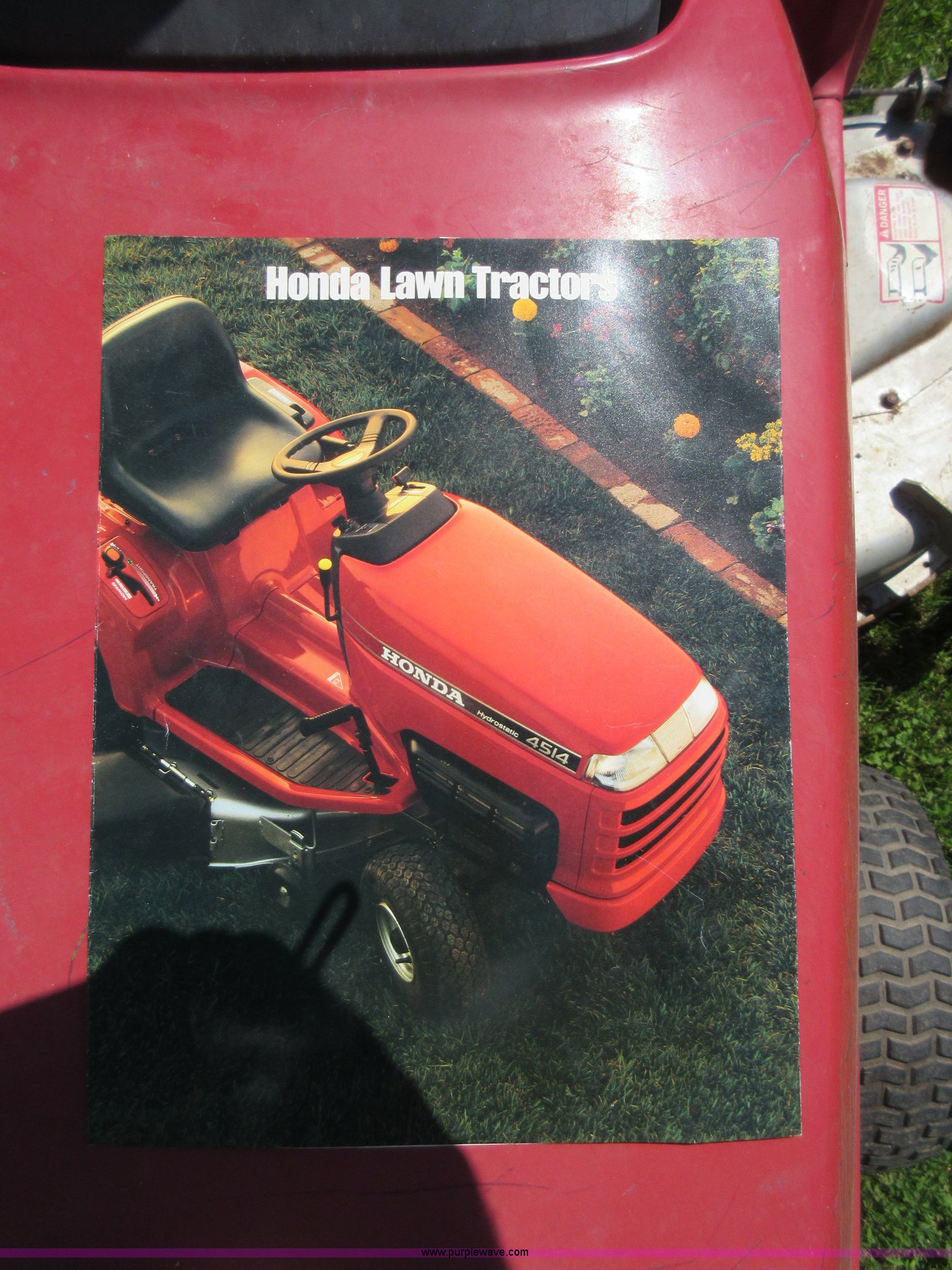 Honda 4518 lawn mower in Oak Grove, MO Item L2783 sold Purple Wave