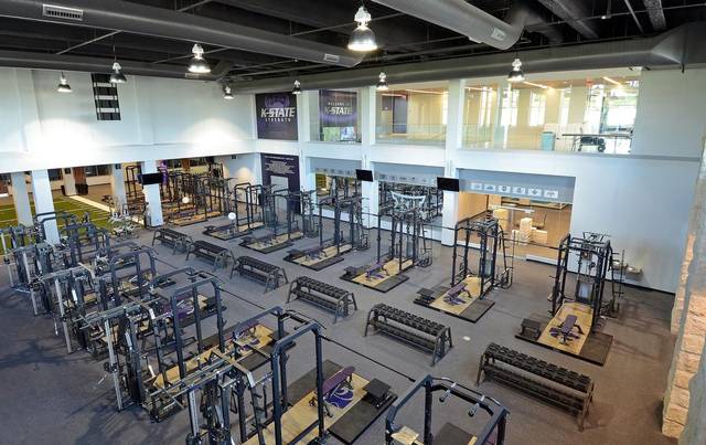 image for item F1480 Vanier Football Experiences with Coach Andre Coleman