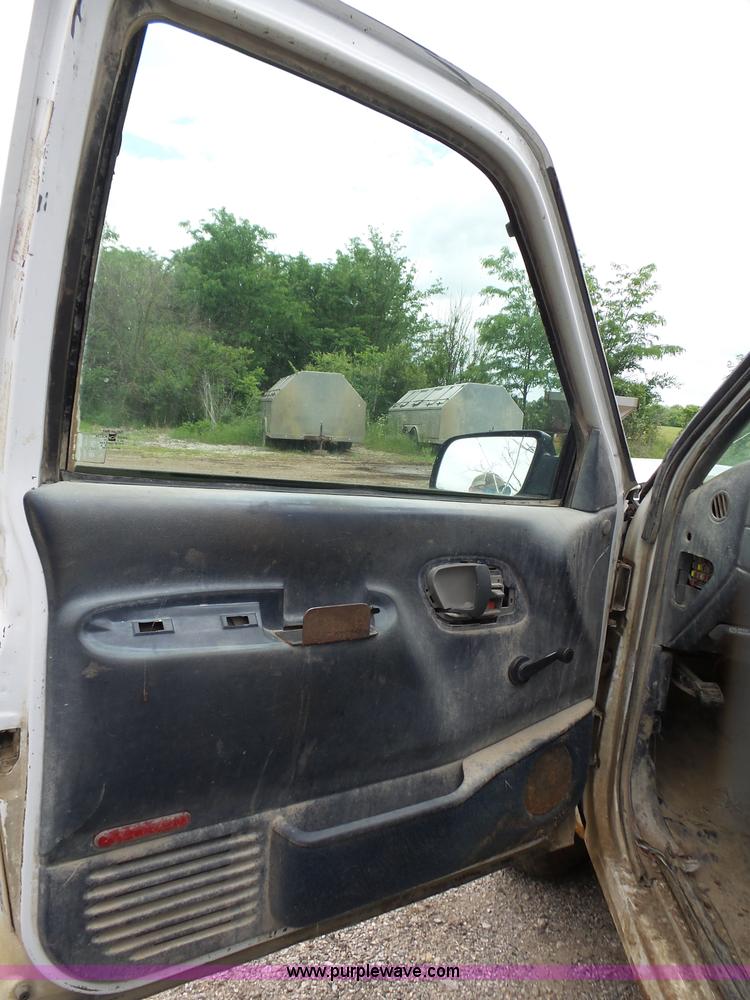 image for item AG9232 1996 Chevrolet 1500 flatbed pickup truck