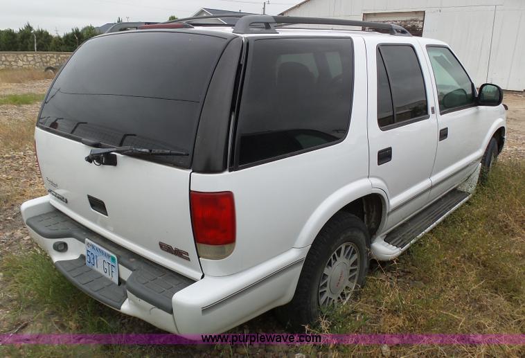 image for item AR9318 1998 GMC Jimmy SLS SUV